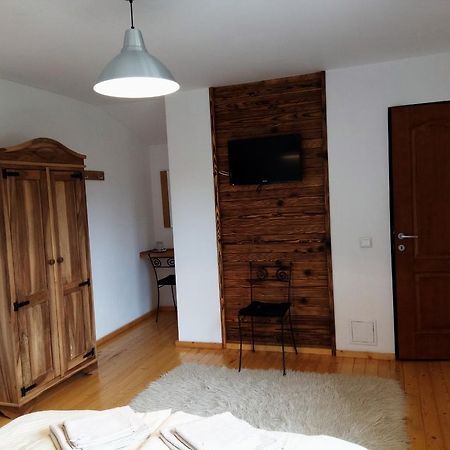 Landhaus Bed&Breakfast Vişeu de Sus Esterno foto