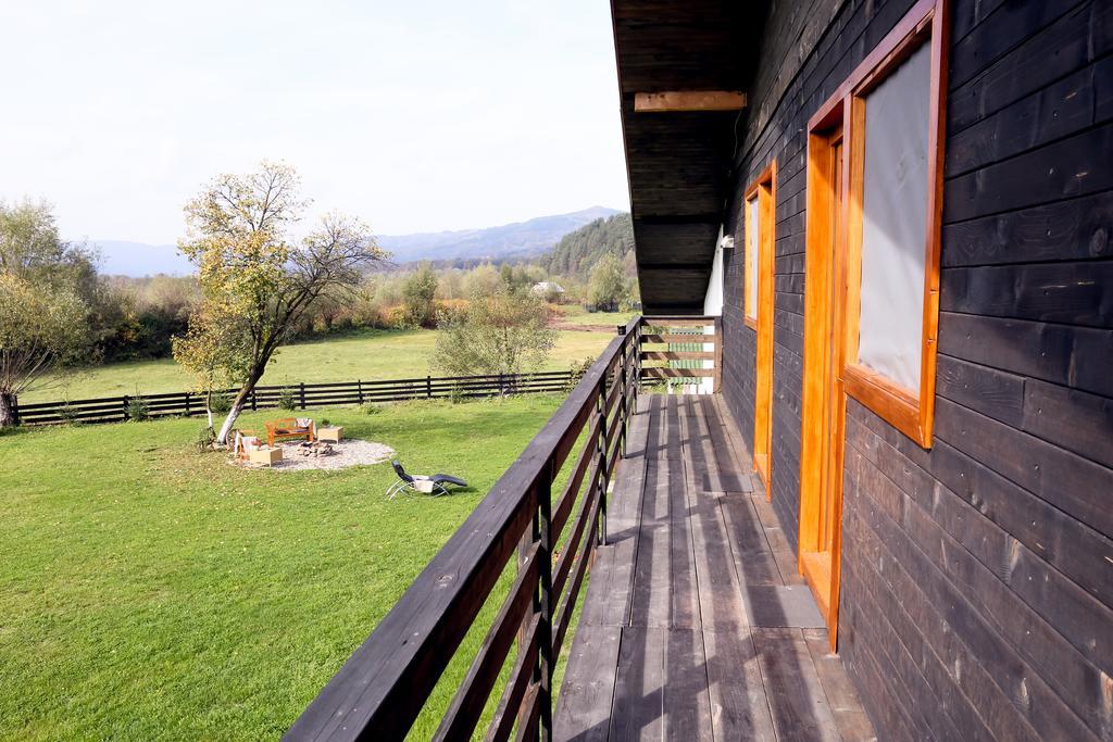 Landhaus Bed&Breakfast Vişeu de Sus Esterno foto