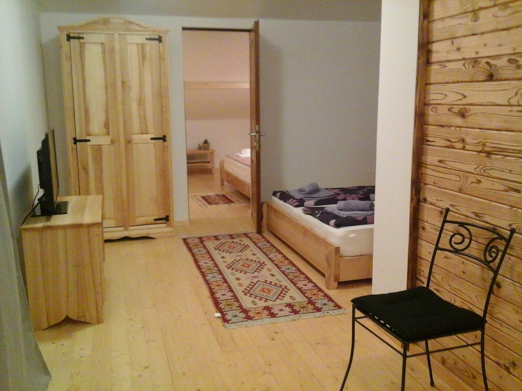 Landhaus Bed&Breakfast Vişeu de Sus Camera foto