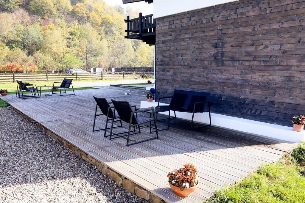 Landhaus Bed&Breakfast Vişeu de Sus Esterno foto